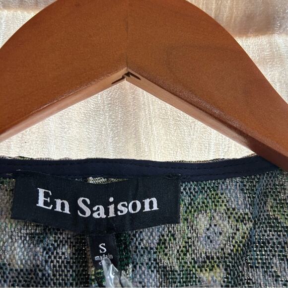 En Saison Passion Top Jacquard Vintage Floral Tapestry Short Sleeve Button NWT S - Picture 4 of 6